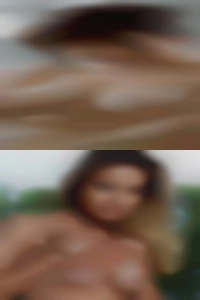Wife nude out for horny girls dogging.