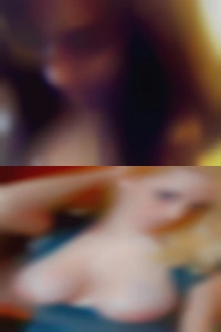 OK masturbation with hairy horny women pussy.